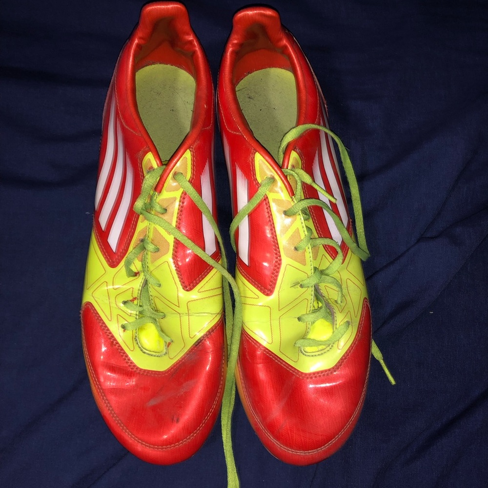 Soccer cleats